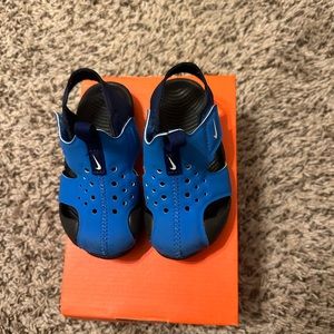 6c Nike Sunray Sandal